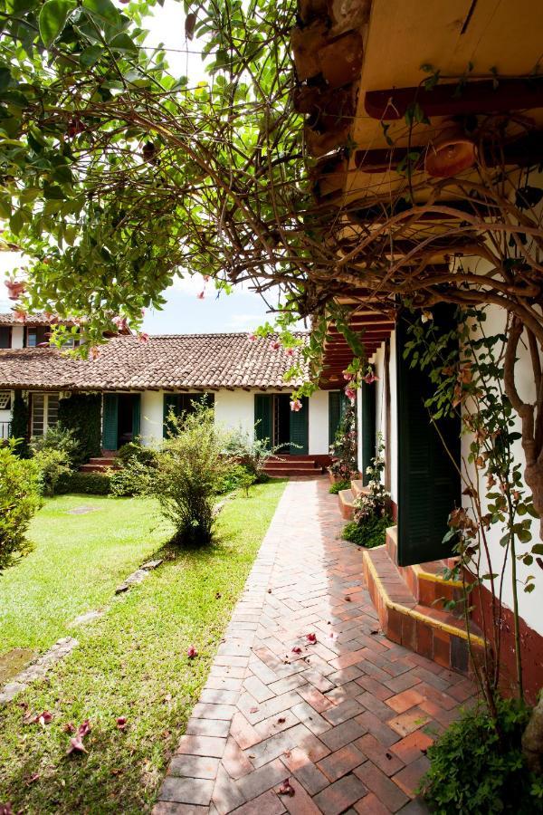 Hotel Fazendão Santa Branca Exterior foto